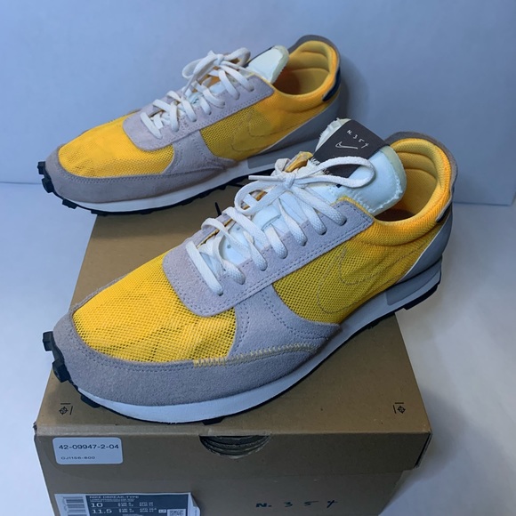 Nike - Picture 4 of 5